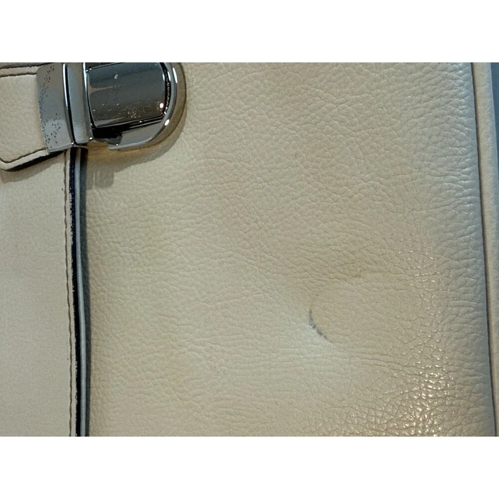 Liz Claiborne‎ CrossBody Purse Bag Taupe Faux Leather Front Flap RN70272 CA16396